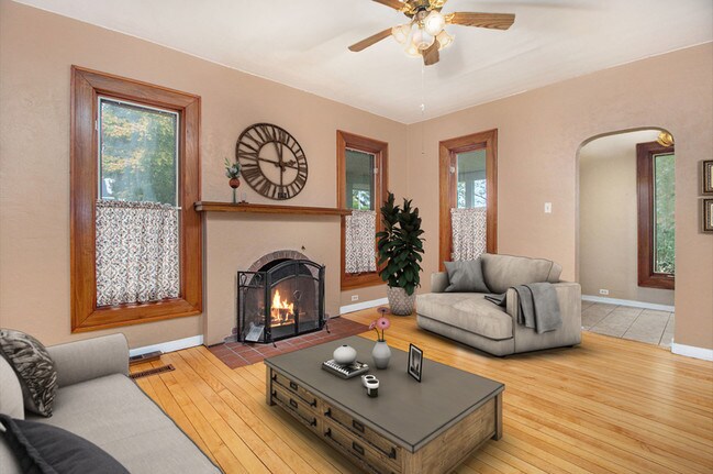 Foto del edificio - 2303 Lakeview Ave