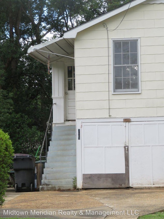 Primary Photo - 1 br, 1 bath House - 726 E. College Ave