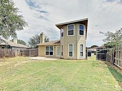 Foto del edificio - 1132 Sandalwood Dr