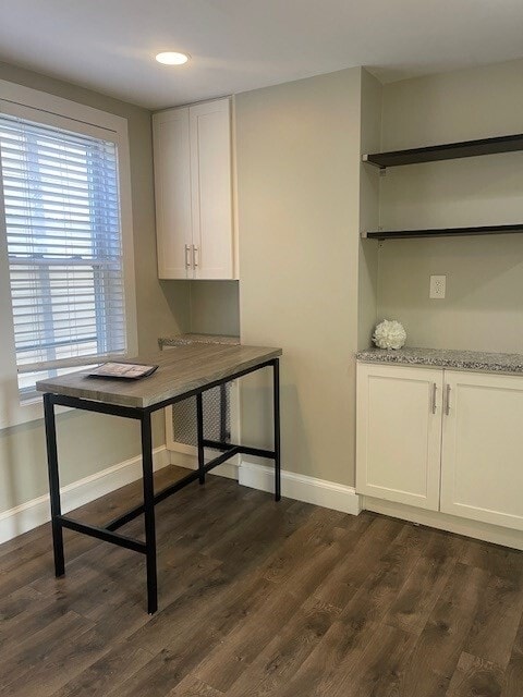 Building Photo - 150 Maverick St