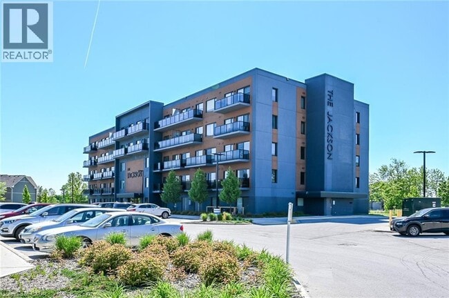 Building Photo - 64 Main St N