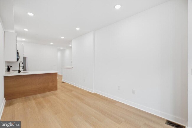 Foto del edificio - 2506 N 12th St