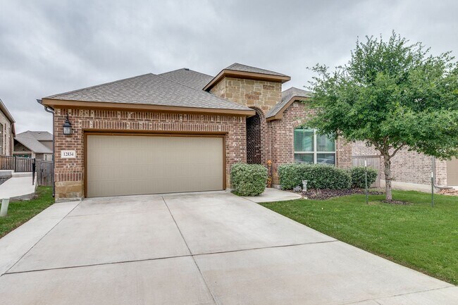 Foto del edificio - BEAUTIFUL 3-BEDROOM HOME IN THE ENCLAVE AT...