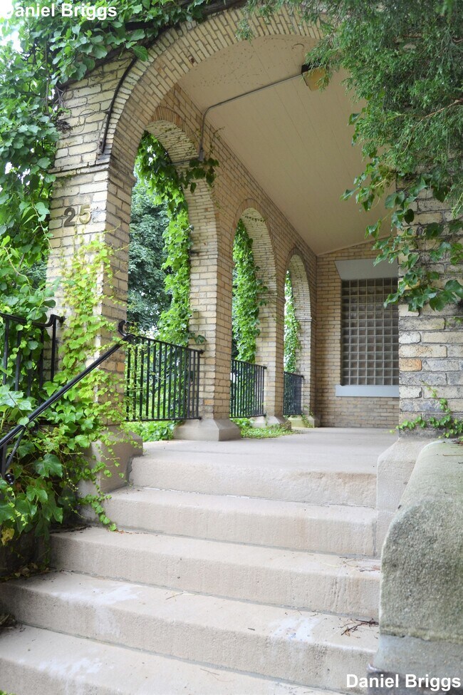 Building Photo - 23 Garrison Rd
