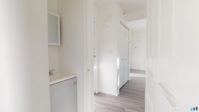 Foto del edificio - 666 Main St