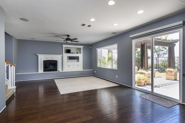 Building Photo - 28031 Alta Vista Ave