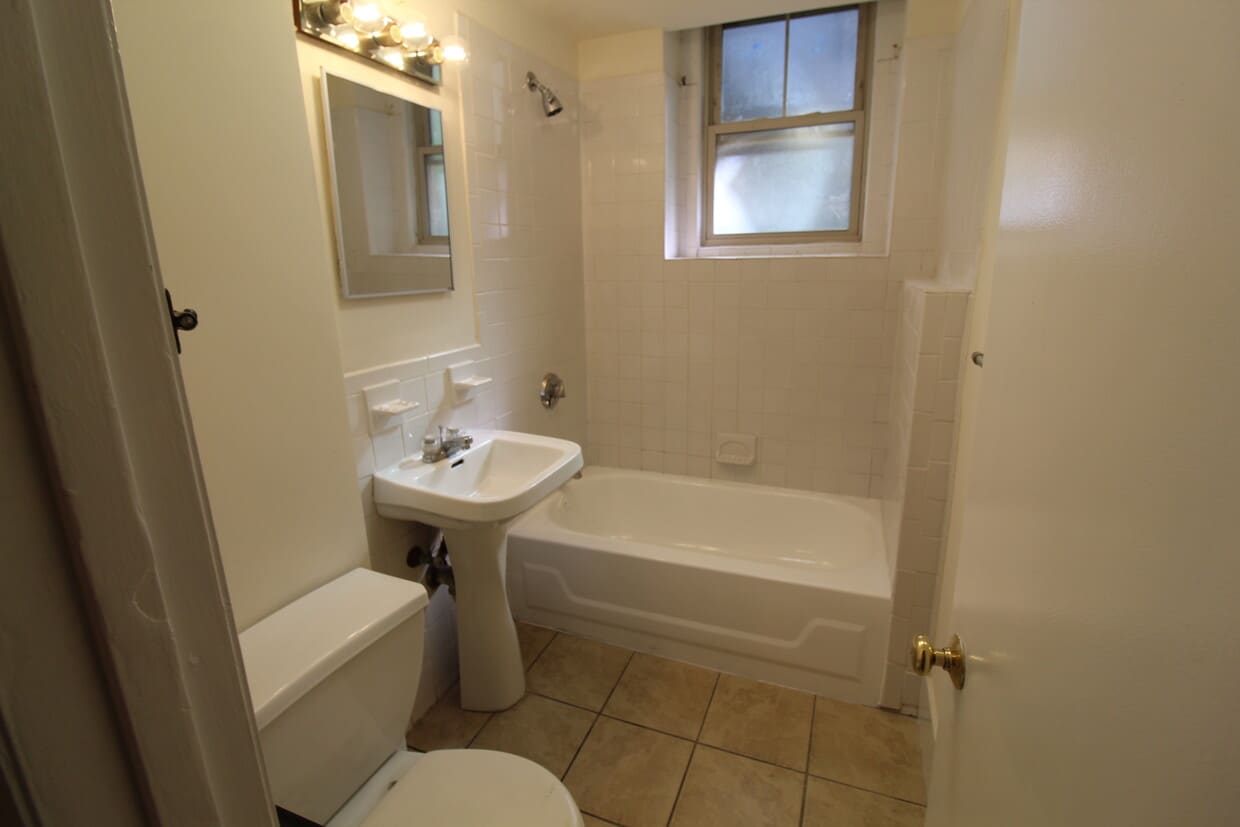 Building Photo - 91 Trowbridge St