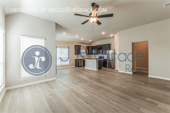 Foto del edificio - 4037 Bravo Ranch Rd