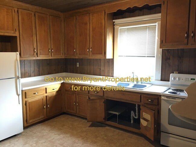 Foto del edificio - 1584 Latimer Ln