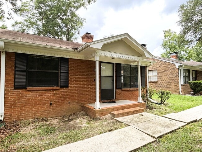 Building Photo - 136 Belmont Rd