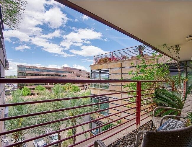 Foto del edificio - 7141 E Rancho Vista Dr