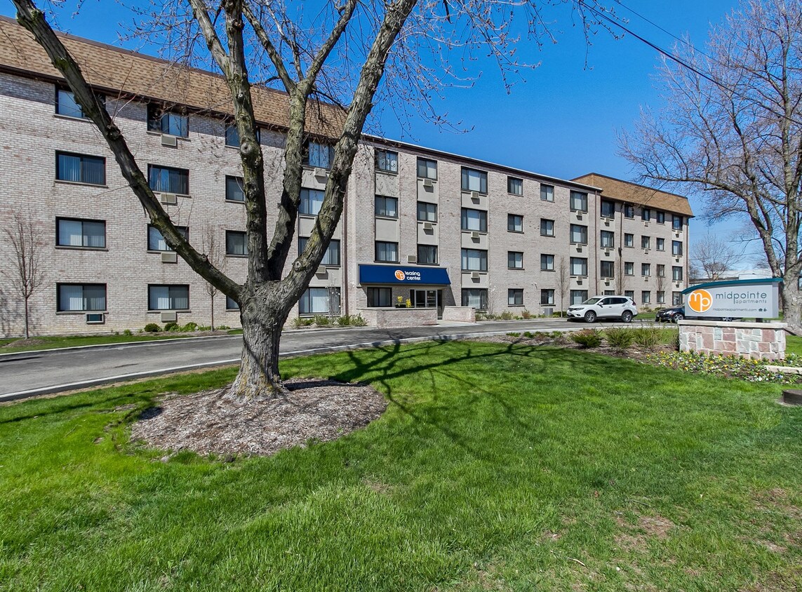 Midpointe Apartments 29 Photos & 15 Reviews Apartment for Rent in