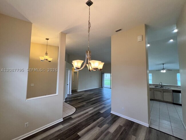Foto del edificio - 625 SW Jacoby Ave
