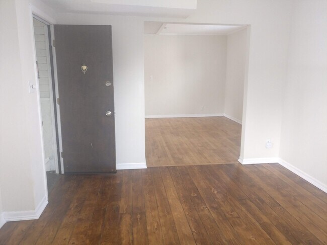 Foto del edificio - 211 17th Avenue Northeast