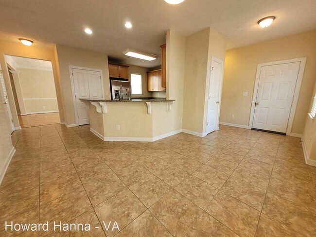 Building Photo - 5 br, 4 bath House - 2715 E. Ocean View Av...