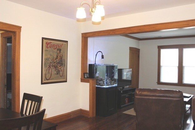 Foto del edificio - 5829 W Peterson Ave