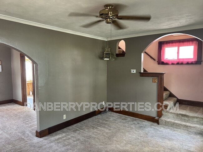 Foto del edificio - 4152 Garden Park Dr
