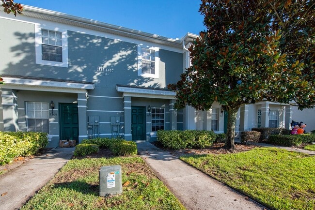 Foto del edificio - 2 Bedroom /2.5 bathrooms Town House. Just few minutes from Medical City.