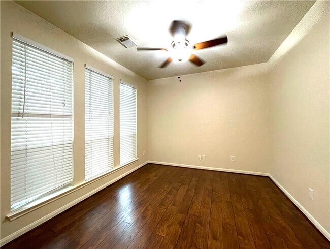 Foto del edificio - 800 S Frontier Ln