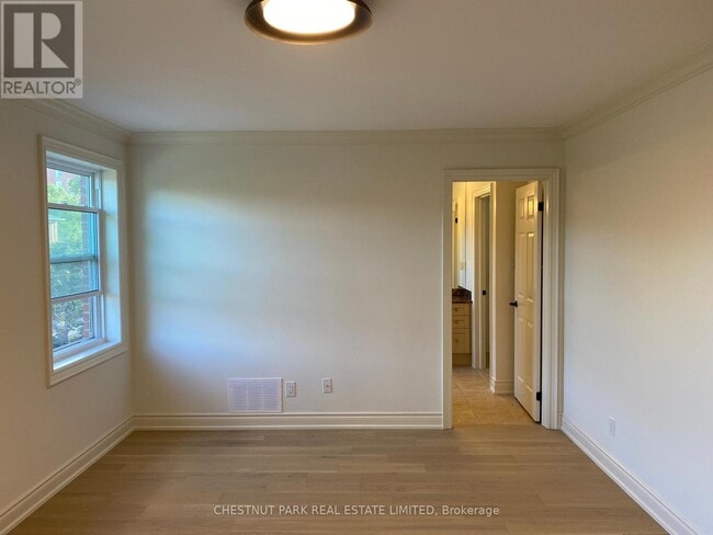 Building Photo - 6 Mallingham Ct