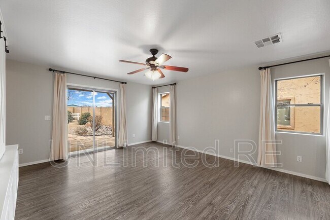Building Photo - 890 Allerton Way