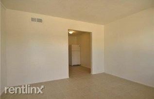 Building Photo - 1224 S Smith Rd