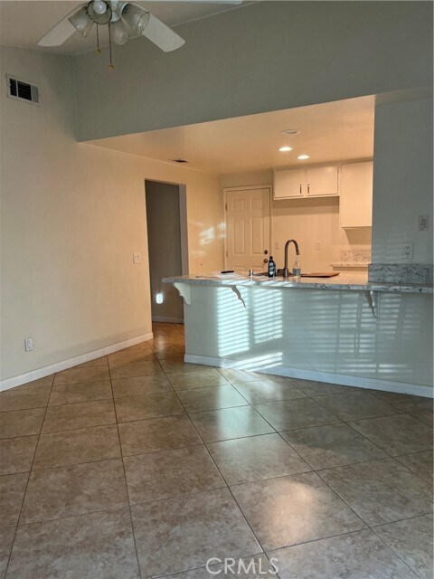 Building Photo - 13036 Raintree Pl
