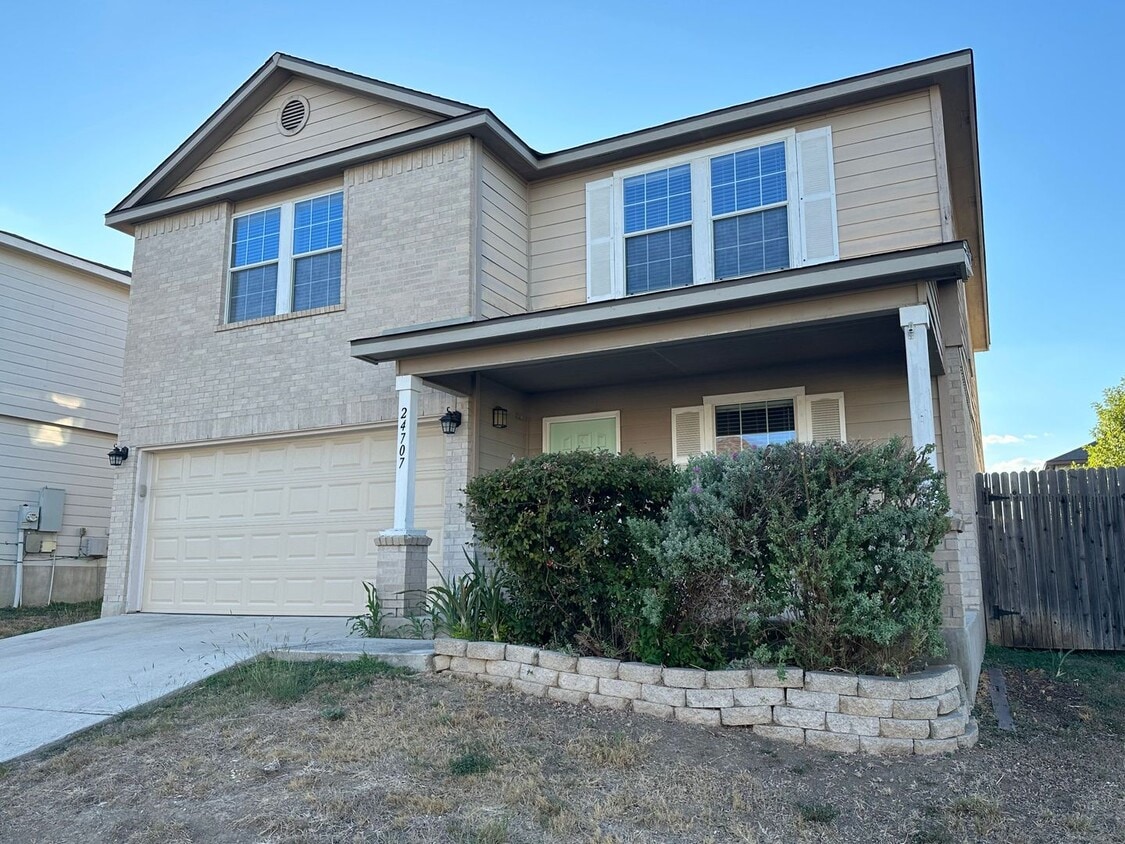 Foto principal - Beautiful Home in Stone Oak!