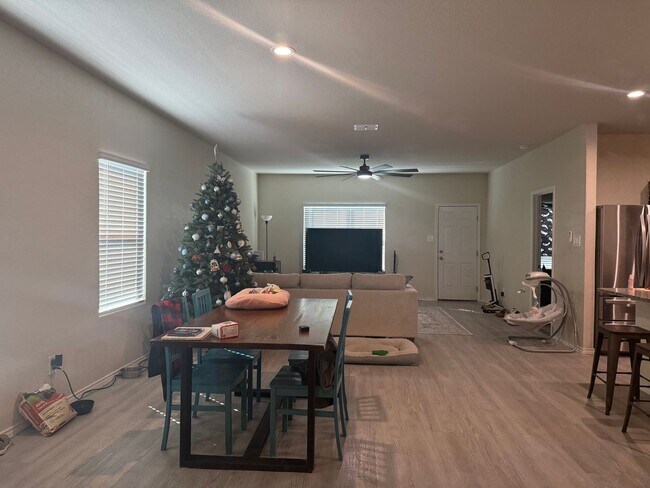 Foto del edificio - Beautiful 3 bedroom single story home in St Hedwig