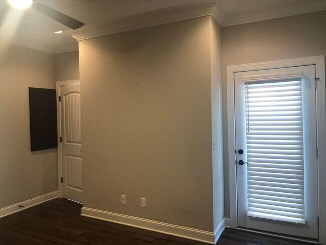 Foto del edificio - 1531 Washington St