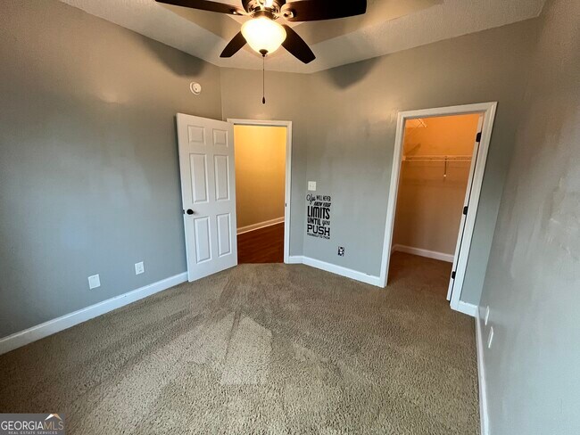 Foto del edificio - 416 Hunts Landing Dr