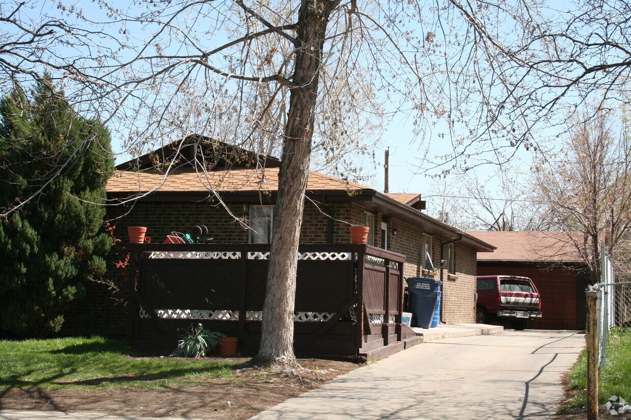 28 Lima St, Aurora, CO 80010 Apartments in Aurora, CO