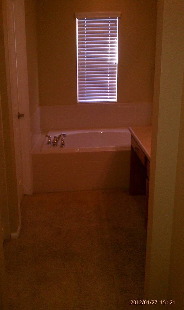 Building Photo - Lovely LOW MAINTENANCE HOME!
