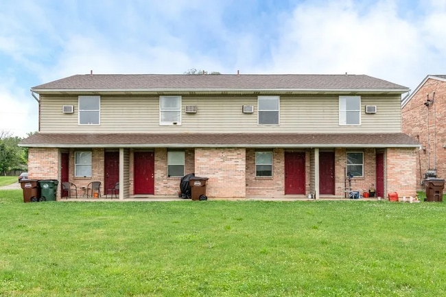 Photo - 304 Sal Blvd (Trenton, OH) Apartment