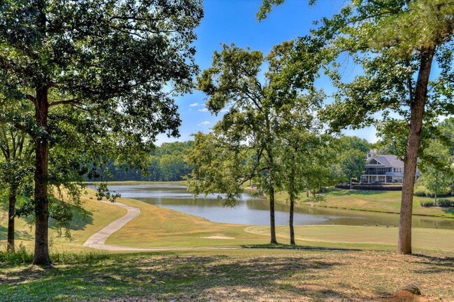 Building Photo - 501 John Fox's Run