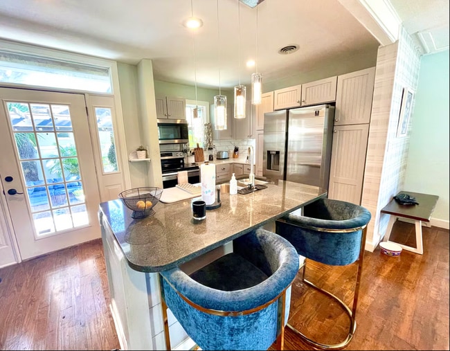 Foto del edificio - 3319 W Paul Ave