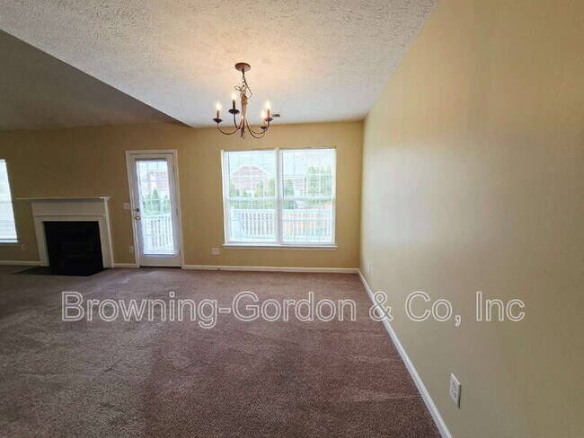 Foto del edificio - 701 Warmstone Ct