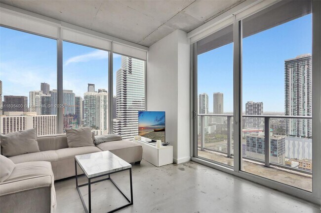 Foto del edificio - 151 SE 1st St