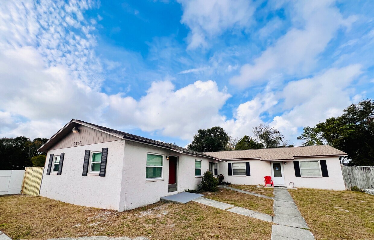 Foto principal - 2642 South Dr