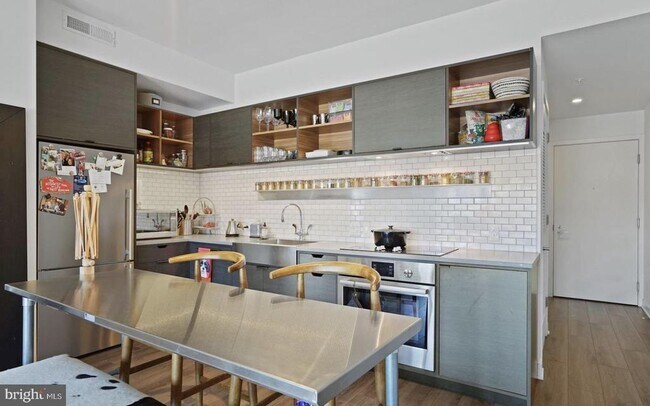 Foto del edificio - 2030 8th St NW
