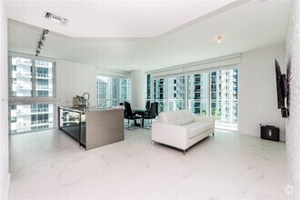 Building Photo - 1080 Brickell Ave