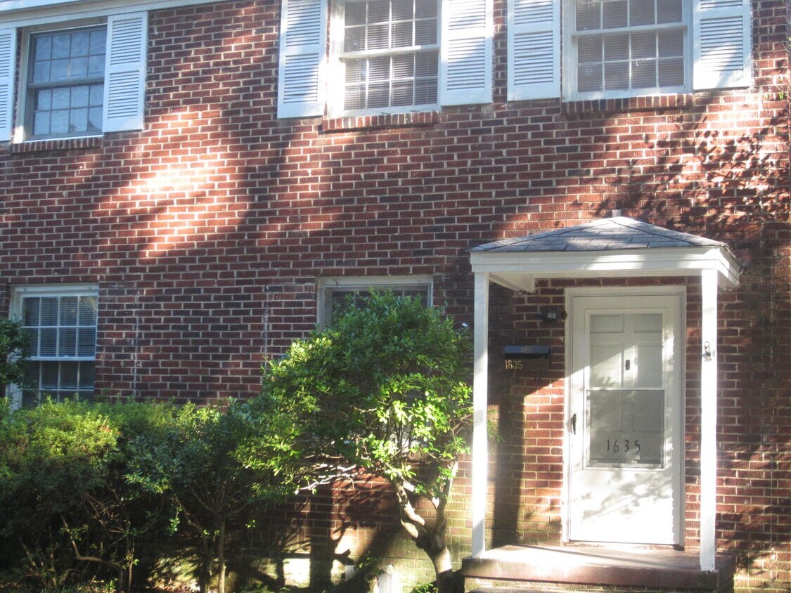Foto principal - 1633-1635 Enoree Avenue