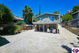 Building Photo - 1716 Grafton St