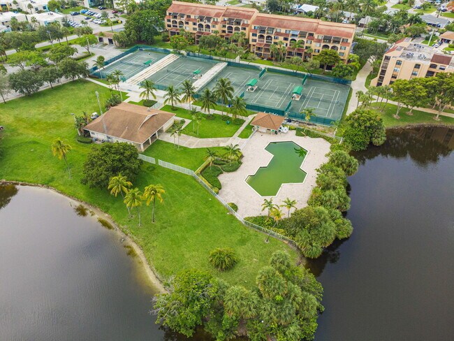 Foto del edificio - 2255 Lindell Blvd