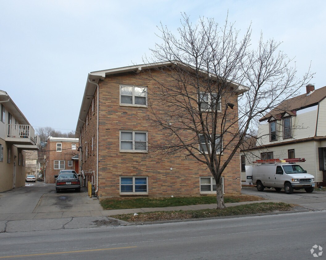 Primary Photo - 217 S 1st St