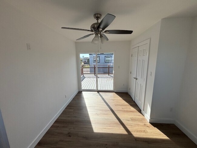 Foto del edificio - 521 E Yellowstone Ave