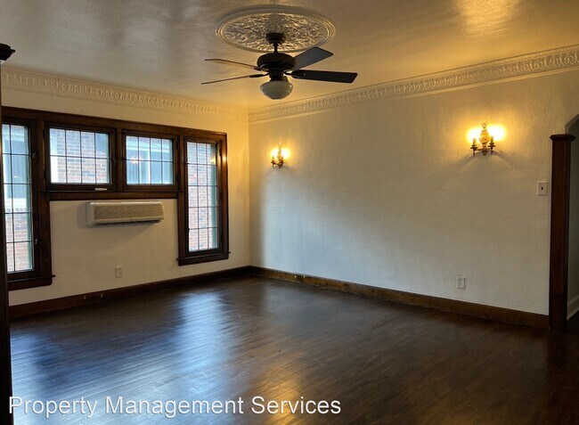 Building Photo - 16870 La Salle Ave