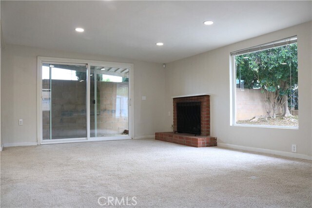 Building Photo - 1562 Lark Ln