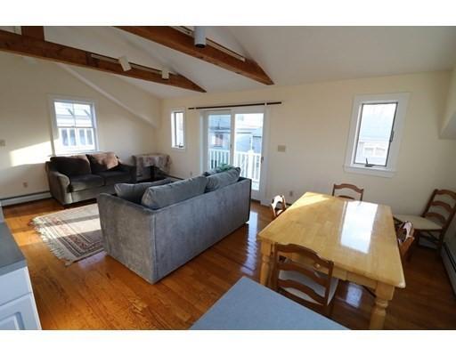 Building Photo - 2 bedroom in Gloucester MA 01930