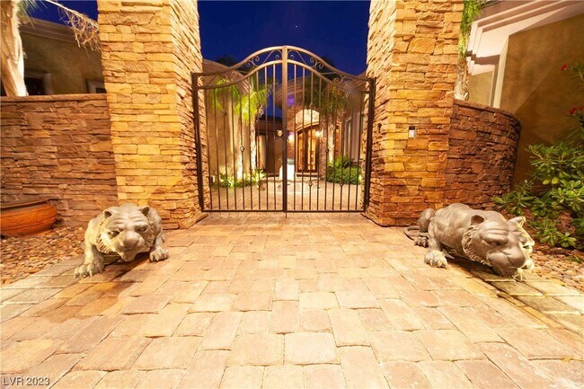 Foto del edificio - 514 Mandalay Ct